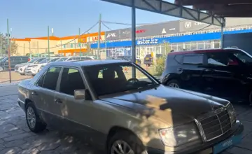 Mercedes-Benz W124 1990 года за 1 200 000 тг. в Талдыкорган фото 3