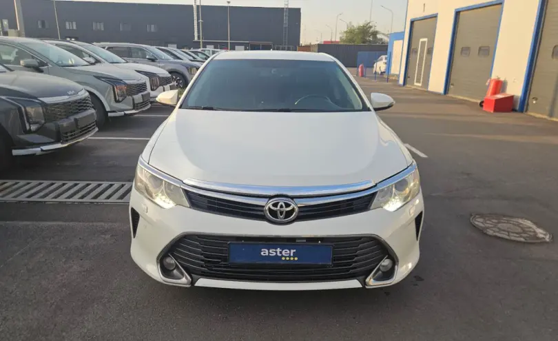 Toyota Camry 2016 года за 10 200 000 тг. в Алматы фото 2