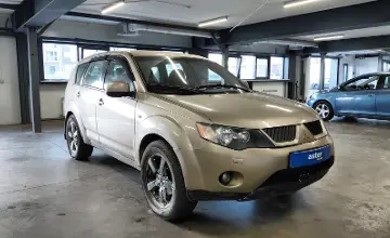 Mitsubishi Outlander 2007 года за 5 000 000 тг. в Астана фото 2