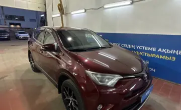 Toyota RAV4 2019 года за 12 000 000 тг. в Астана фото 3
