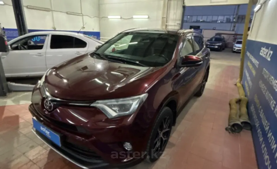 Toyota RAV4 2019 года за 12 000 000 тг. в Астана