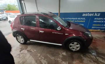 Renault Sandero 2013 года за 3 300 000 тг. в Астана фото 4