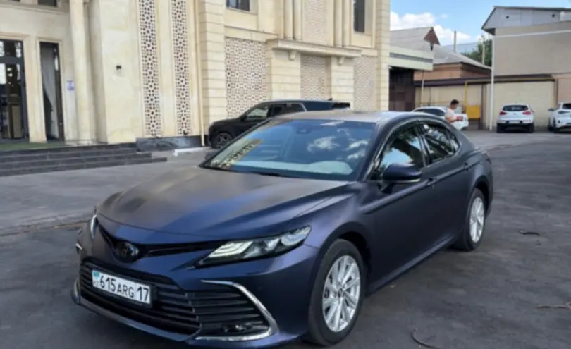 Toyota Camry 2023 года за 16 000 000 тг. в Шымкент