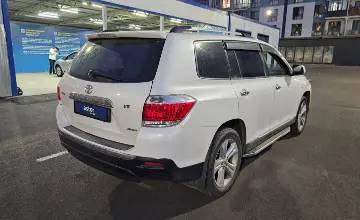 Toyota Highlander 2010 года за 10 000 000 тг. в Алматы