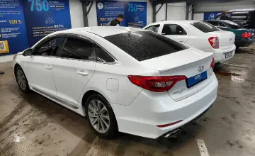 Hyundai Sonata 2015 года за 7 500 000 тг. в Астана фото 4