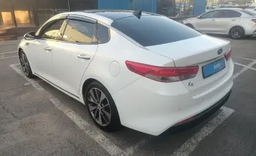 Kia K5 2017 года за 9 000 000 тг. в Алматы фото 4