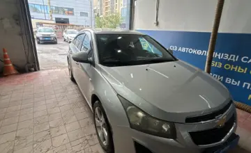 Chevrolet Cruze 2011 года за 3 200 000 тг. в Астана фото 3