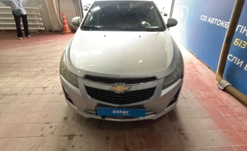 Chevrolet Cruze 2011 года за 3 200 000 тг. в Астана фото 2