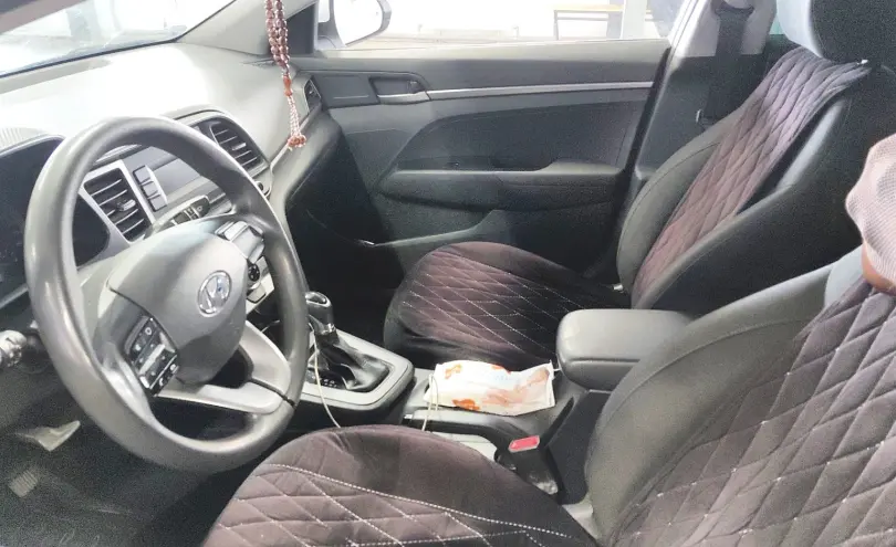 Hyundai Elantra 2019 года за 8 600 000 тг. в Астана фото 5