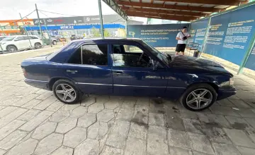 Mercedes-Benz E-Класс 1994 года за 1 700 000 тг. в Талдыкорган фото 4