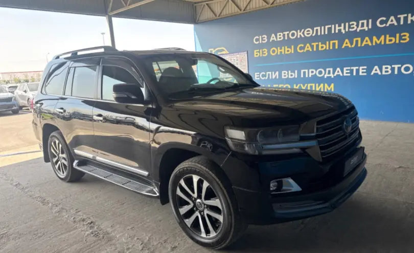 Toyota Land Cruiser 2018 года за 38 000 000 тг. в Алматы фото 3