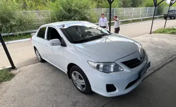 Toyota Corolla 2013 года за 5 500 000 тг. в Усть-Каменогорск фото 3