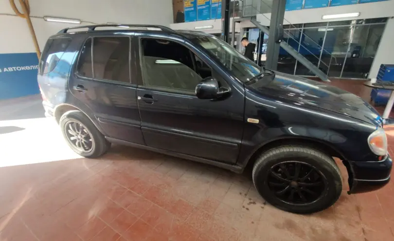 Mercedes-Benz M-Класс 2000 года за 3 000 000 тг. в Астана фото 4