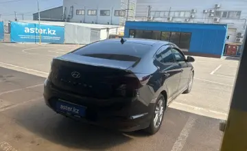Hyundai Elantra 2019 года за 6 500 000 тг. в Алматы фото 3