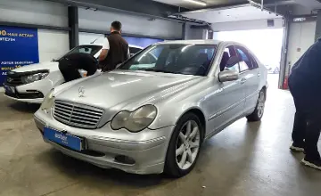 Mercedes-Benz C-Класс 2002 года за 2 000 000 тг. в Астана фото 1