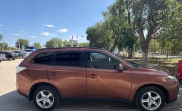 Mitsubishi Outlander 2013 года за 6 000 000 тг. в Актобе фото 4