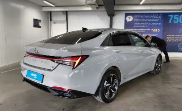 Hyundai Elantra 2023 года за 8 800 000 тг. в Астана фото 3