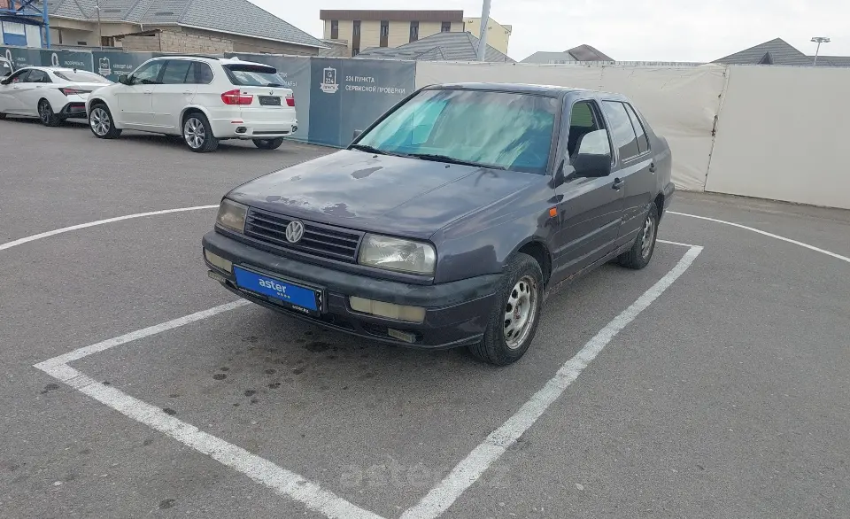 Volkswagen Vento 1994 года за 700 000 тг. в Шымкент