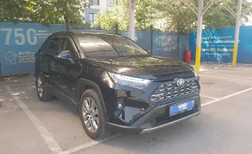 Toyota RAV4 2025 года за 20 500 000 тг. в Алматы фото 2