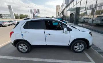 Chevrolet Tracker 2014 года за 4 500 000 тг. в Шымкент фото 4