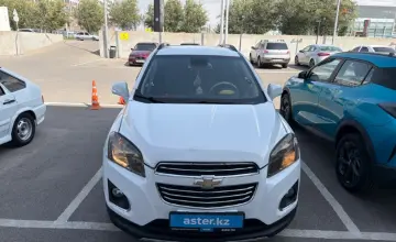 Chevrolet Tracker 2014 года за 4 500 000 тг. в Шымкент фото 2