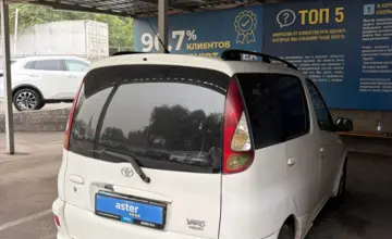 Toyota Yaris Verso 2004 года за 2 000 000 тг. в Алматы