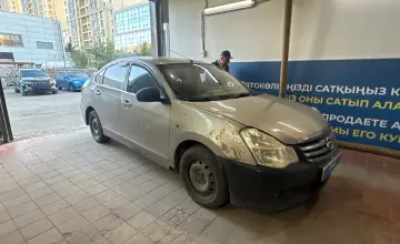 Nissan Almera 2013 года за 2 900 000 тг. в Астана фото 3