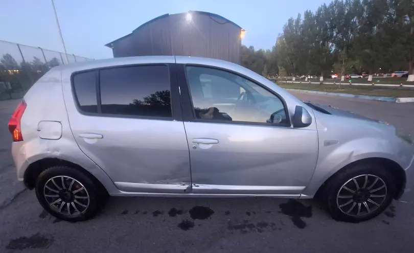 Renault Sandero 2013 года за 2 000 000 тг. в Астана фото 2