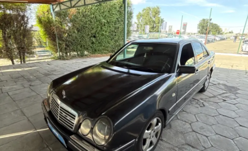Mercedes-Benz E-Класс 1997 года за 1 900 000 тг. в Талдыкорган