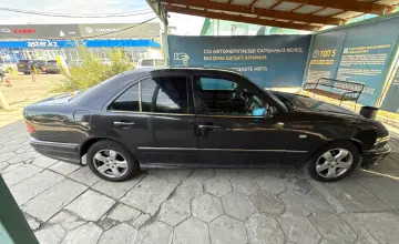 Mercedes-Benz E-Класс 1997 года за 1 900 000 тг. в Талдыкорган фото 4