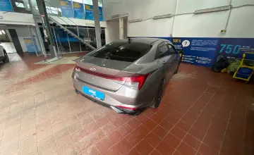 Hyundai Elantra 2021 года за 8 000 000 тг. в Астана