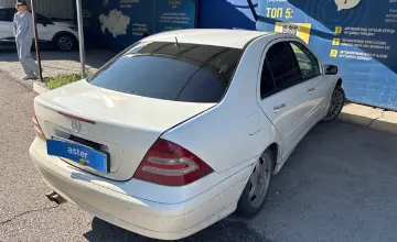 Mercedes-Benz C-Класс 2004 года за 3 500 000 тг. в Усть-Каменогорск
