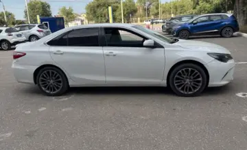 Toyota Camry 2017 года за 9 000 000 тг. в Актобе фото 4