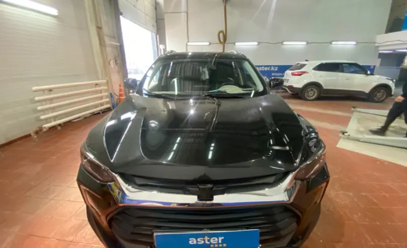 Chevrolet Tracker 2023 года за 7 400 000 тг. в Астана фото 2