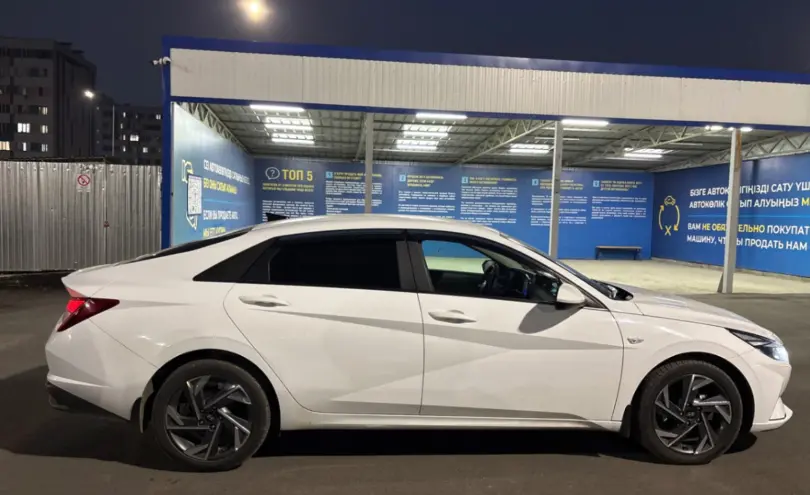 Hyundai Elantra 2022 года за 7 000 000 тг. в Алматы фото 4