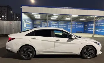 Hyundai Elantra 2022 года за 7 000 000 тг. в Алматы фото 4
