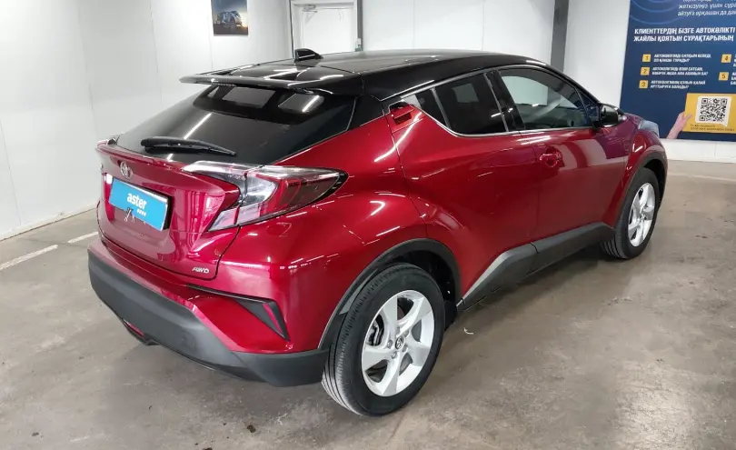 Toyota C-HR 2019 года за 9 500 000 тг. в Астана фото 3