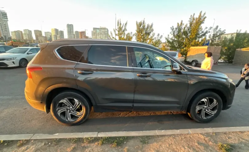 Hyundai Santa Fe 2022 года за 15 500 000 тг. в Астана фото 4