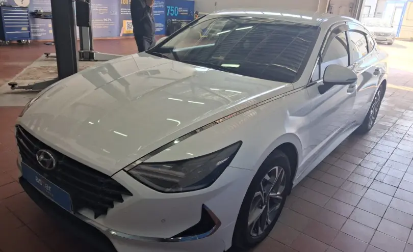 Hyundai Sonata 2022 года за 10 000 000 тг. в Астана