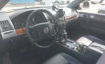 Volkswagen Touareg 2008 года за 5 500 000 тг. в Алматы фото 5