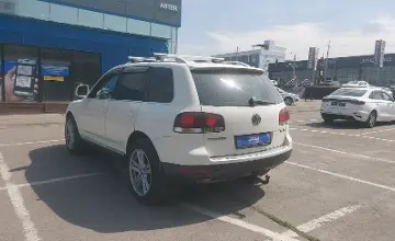 Volkswagen Touareg 2008 года за 5 500 000 тг. в Алматы фото 4