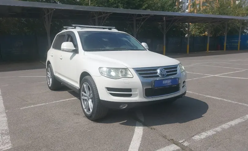 Volkswagen Touareg 2008 года за 5 500 000 тг. в Алматы фото 2