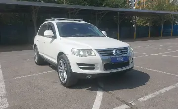Volkswagen Touareg 2008 года за 5 500 000 тг. в Алматы фото 2