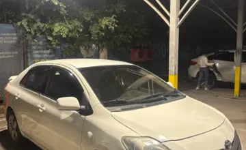 Toyota Yaris 2007 года за 3 300 000 тг. в Алматы фото 2
