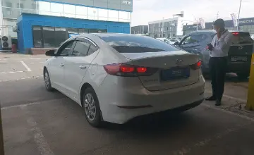 Hyundai Elantra 2018 года за 7 700 000 тг. в Алматы фото 4