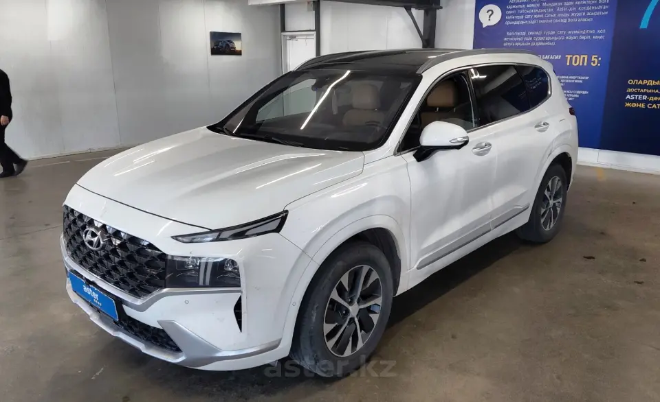 Hyundai Santa Fe 2021 года за 13 000 000 тг. в Астана