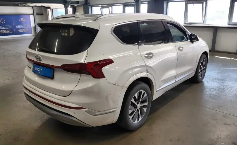 Hyundai Santa Fe 2021 года за 13 000 000 тг. в Астана фото 3