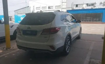 Hyundai Santa Fe 2017 года за 10 000 000 тг. в Алматы фото 3