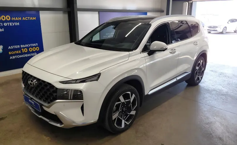 Hyundai Santa Fe 2023 года за 17 000 000 тг. в Астана