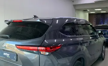 Toyota Highlander 2021 года за 25 000 000 тг. в Павлодар